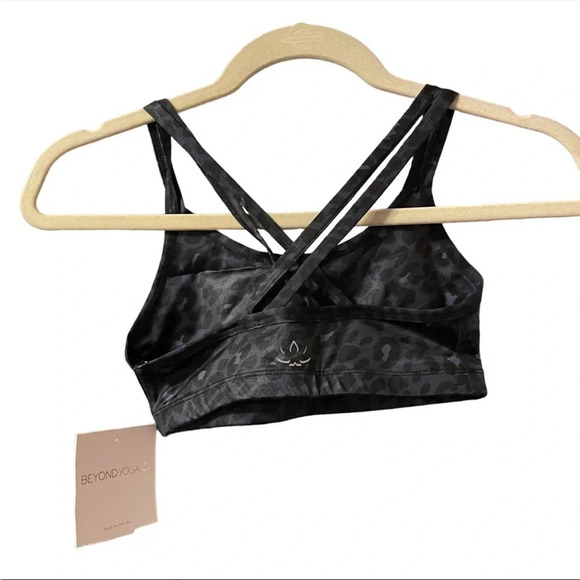 NWT BEYOND YOGA ANIMAL PRINT SPORTS BRA - Picture 2 of 4